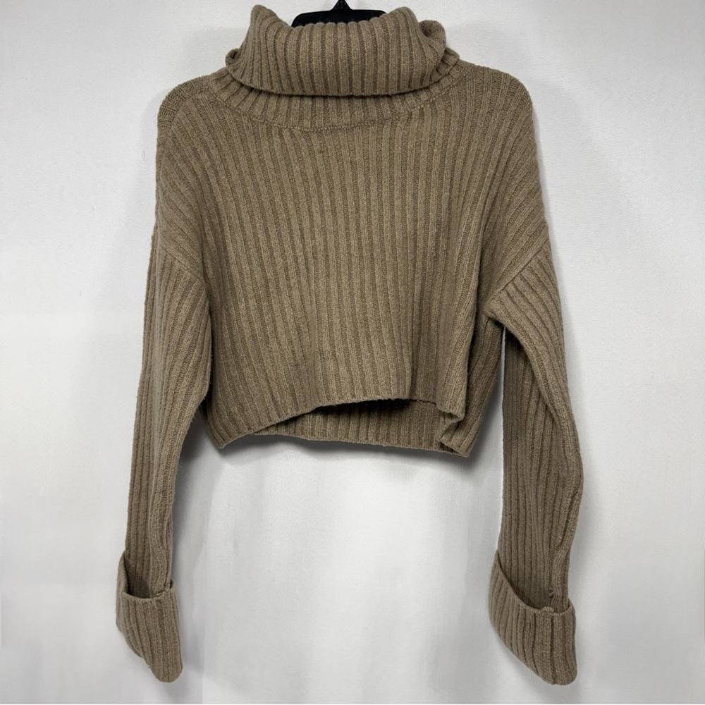 Dynamite Ribbed Cropped Turtleneck Sweater Tan Brown M
